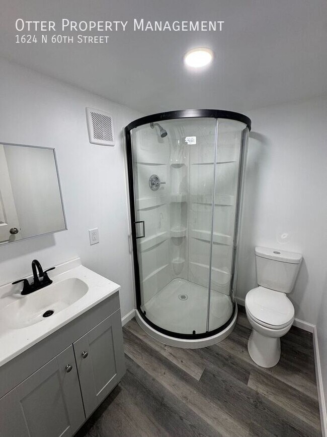 Building Photo - 1624 N 60th St