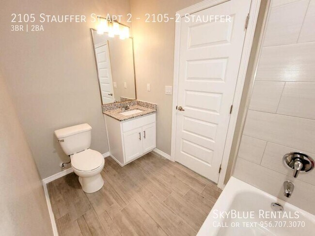 Building Photo - 2105 Stauffers St