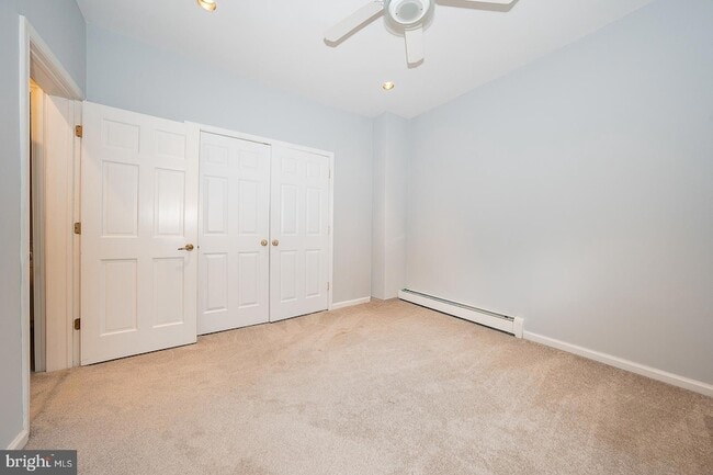 Building Photo - 212 Elm Terrace