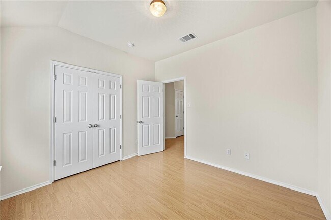 Building Photo - 2101 Rachel Ln