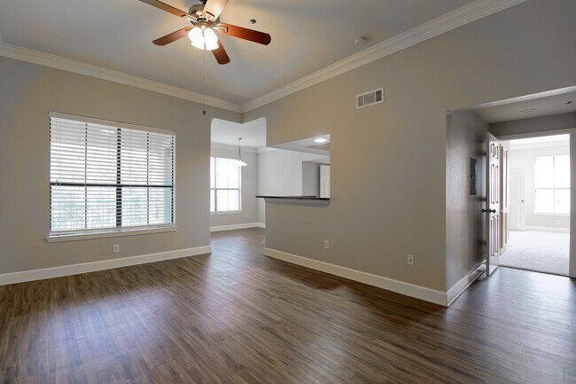 Building Photo - Brookhaven/Buckhead 2BR