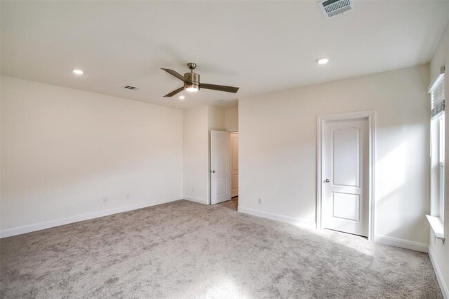 Building Photo - 3722 Apulia Ln