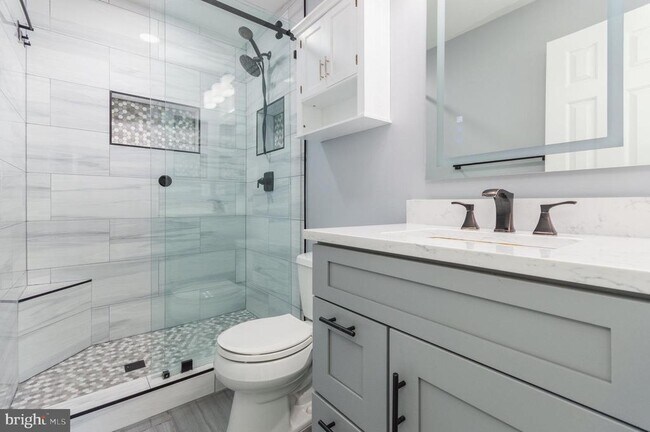 Building Photo - 6619 Sky Blue Ct
