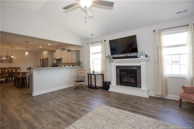 Building Photo - 1709 Stackhouse Dr