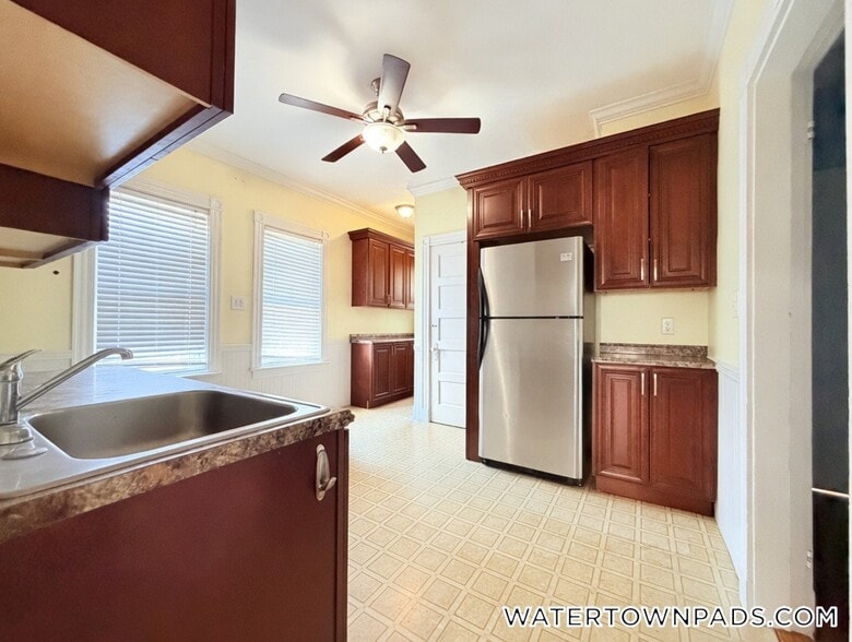 Building Photo - 65 Olcott St