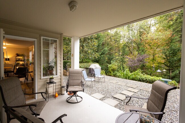 Building Photo - 17438 Bothell Way NE