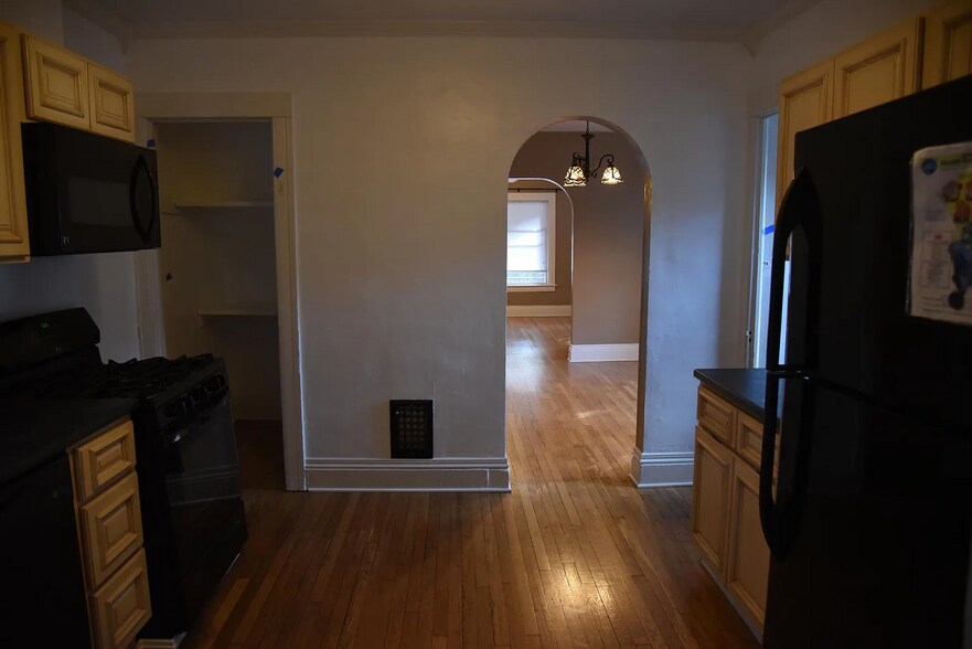 Kitchen - 62 Morningside Park