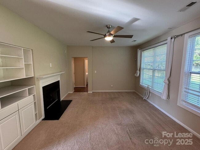 Building Photo - 15620 Prescott Hill Ave