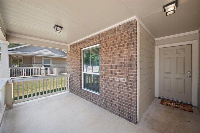 Building Photo - 18321 Bandelier Dr