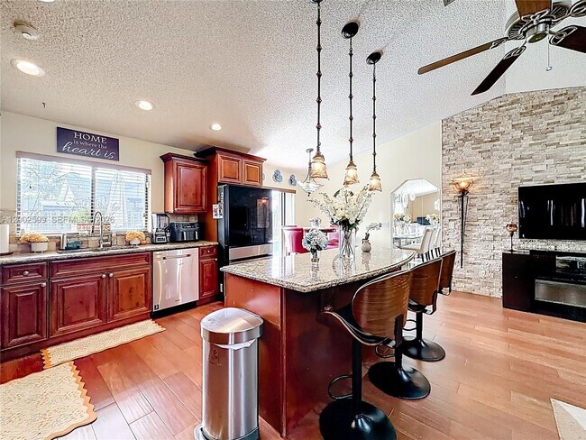 Building Photo - 8060 NW 51st Ct