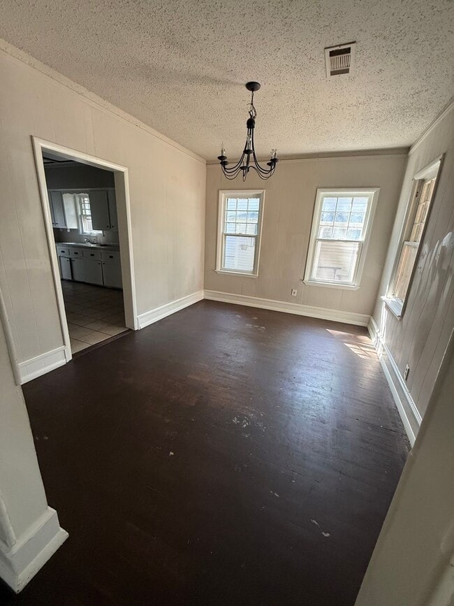 Building Photo - 624 Clifton Ct