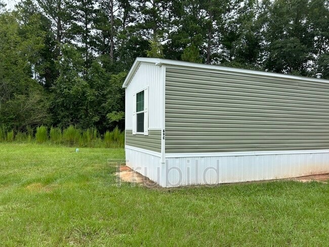 Building Photo - 69 Somerset Dr