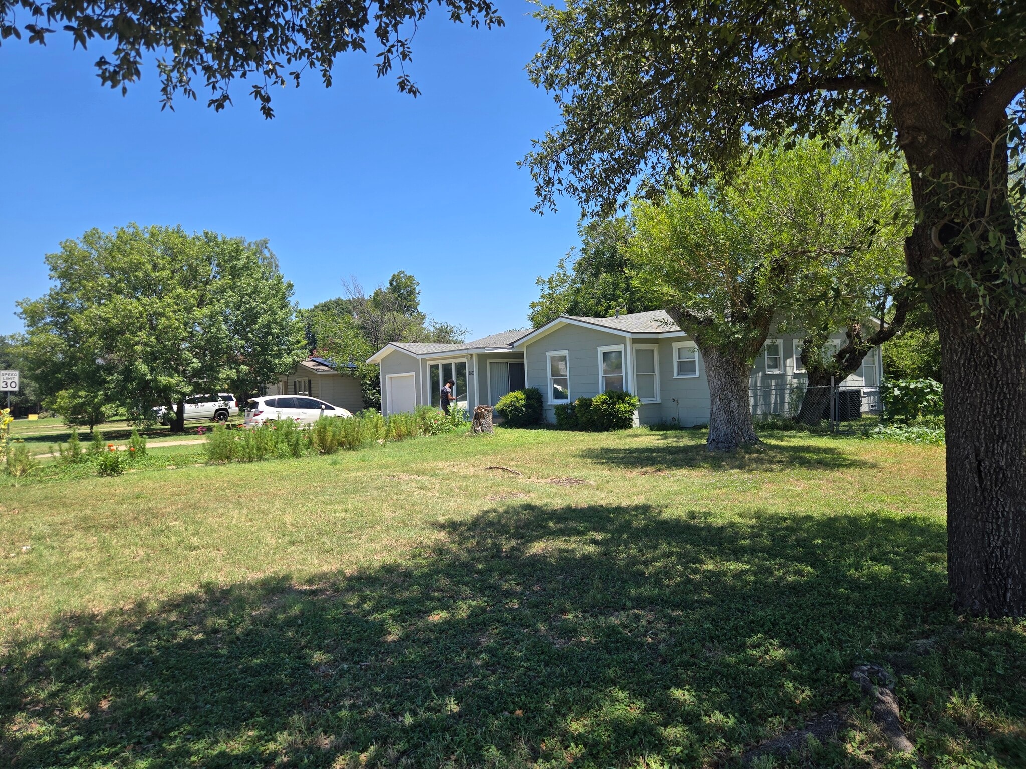 Front view from corner of Colorado and Avenue N - 2863 Colorado Ave