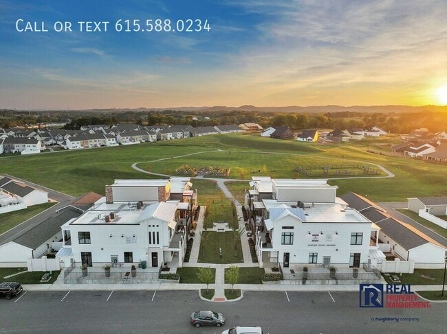 Building Photo - 1021 Ewell Farm Dr