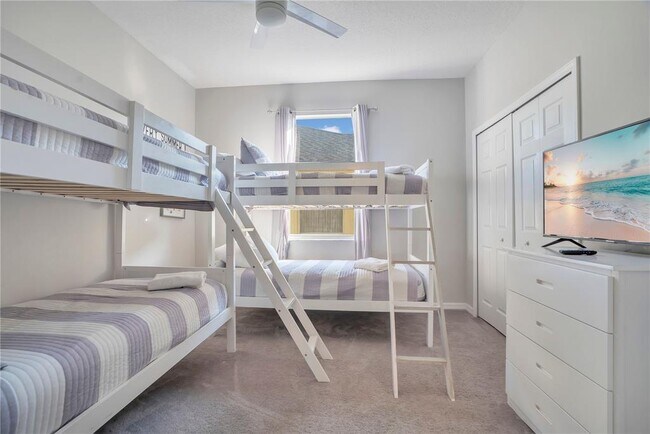 Building Photo - 544 Pineloch Dr