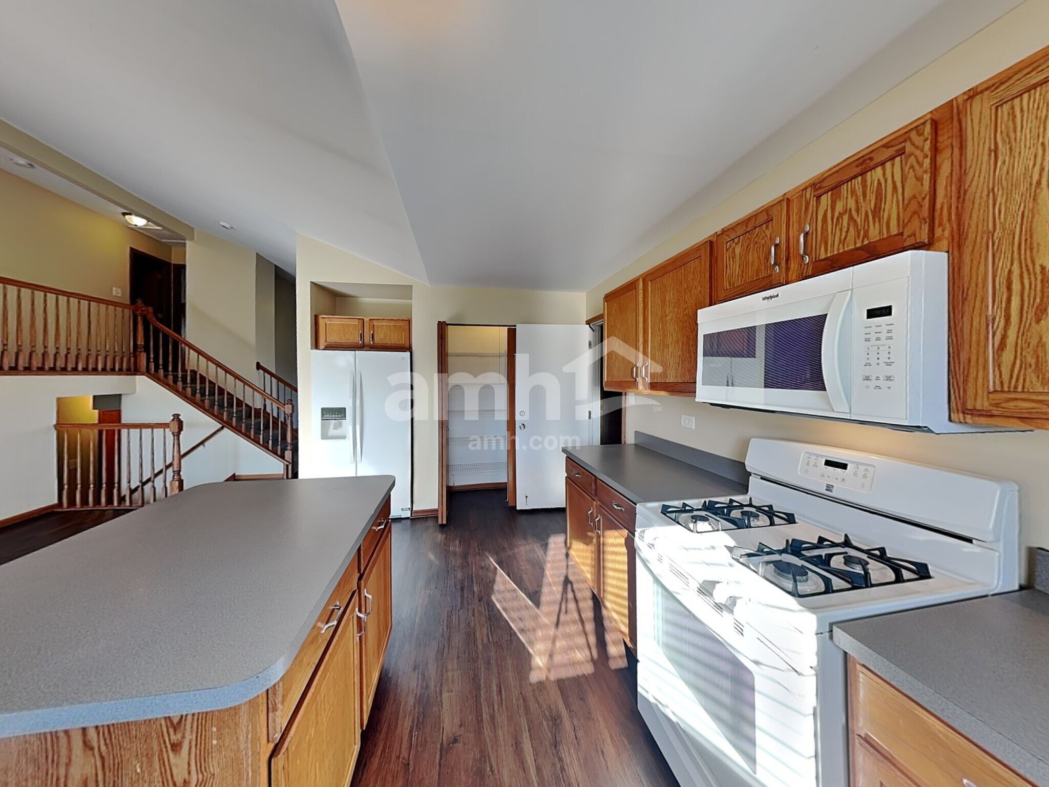 Building Photo - 26251 W Bayberry Ct