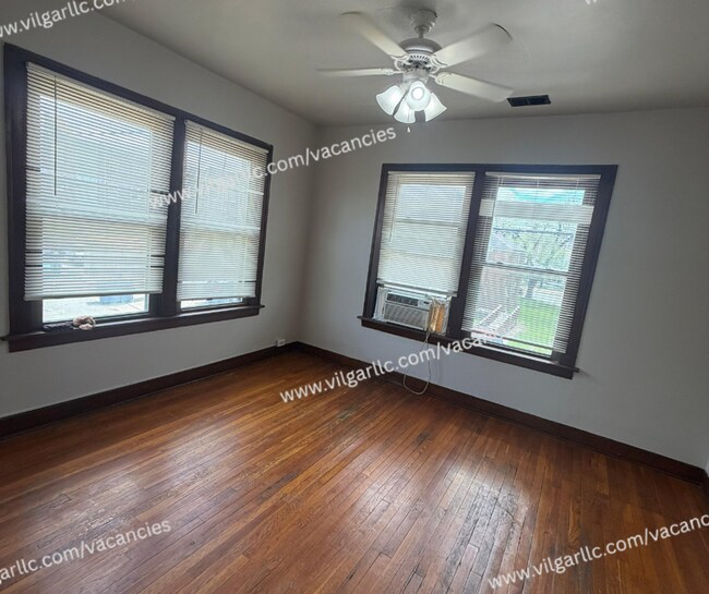 Building Photo - 461 Hayes St