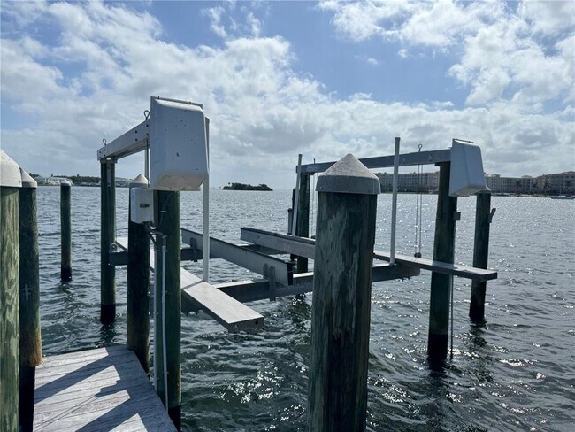 Building Photo - 24 Mangrove Pt