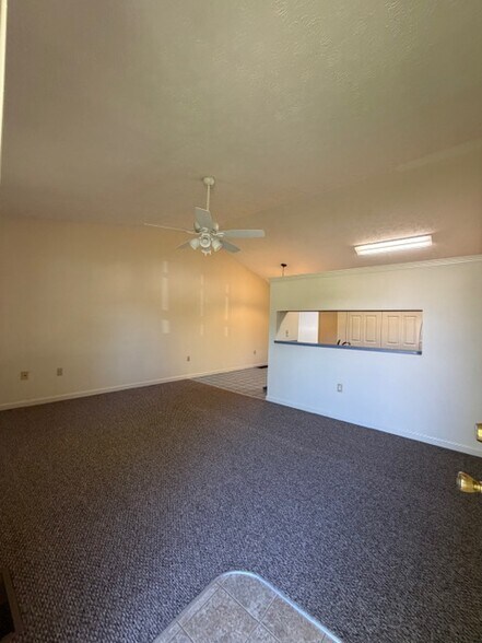 Building Photo - 142 Cypress Dr