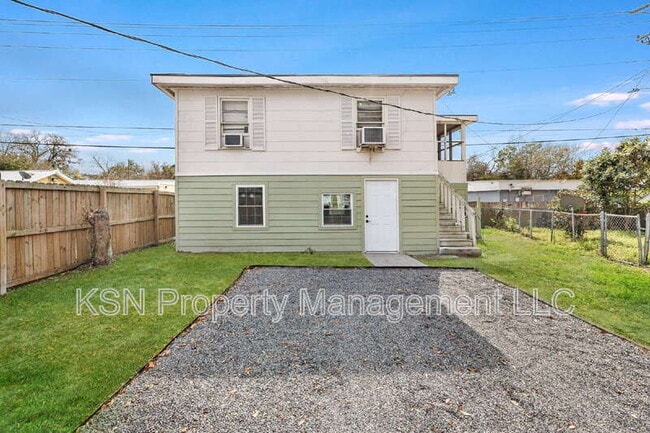 Building Photo - 2015 E 58th St