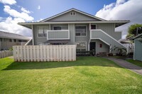 Building Photo - 2BR/1BA Townhouse (Upstairs unit) in Hikin...