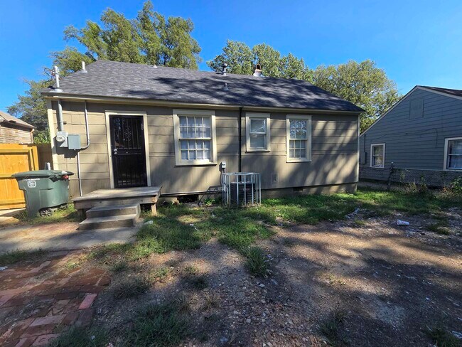 Building Photo - 775 Pope St