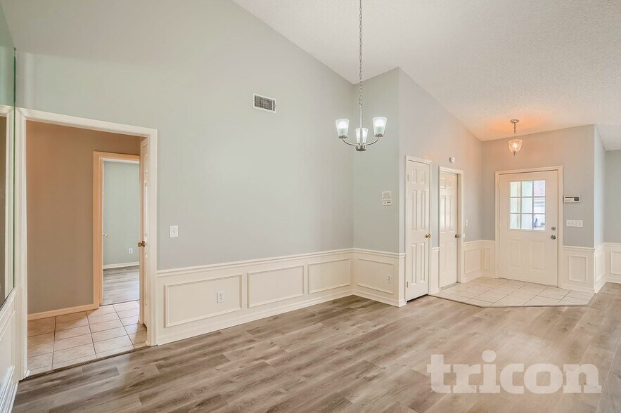 Building Photo - 9610 Fox Hearst Rd