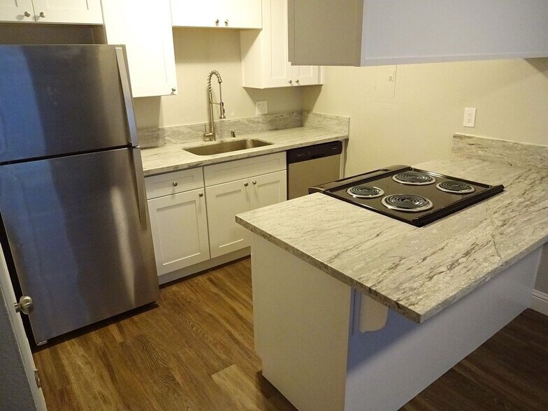 Building Photo - 2300 G St