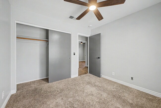 Building Photo - 2866 E Toledo Ct