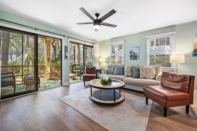 Building Photo - 141 Weehawka Way