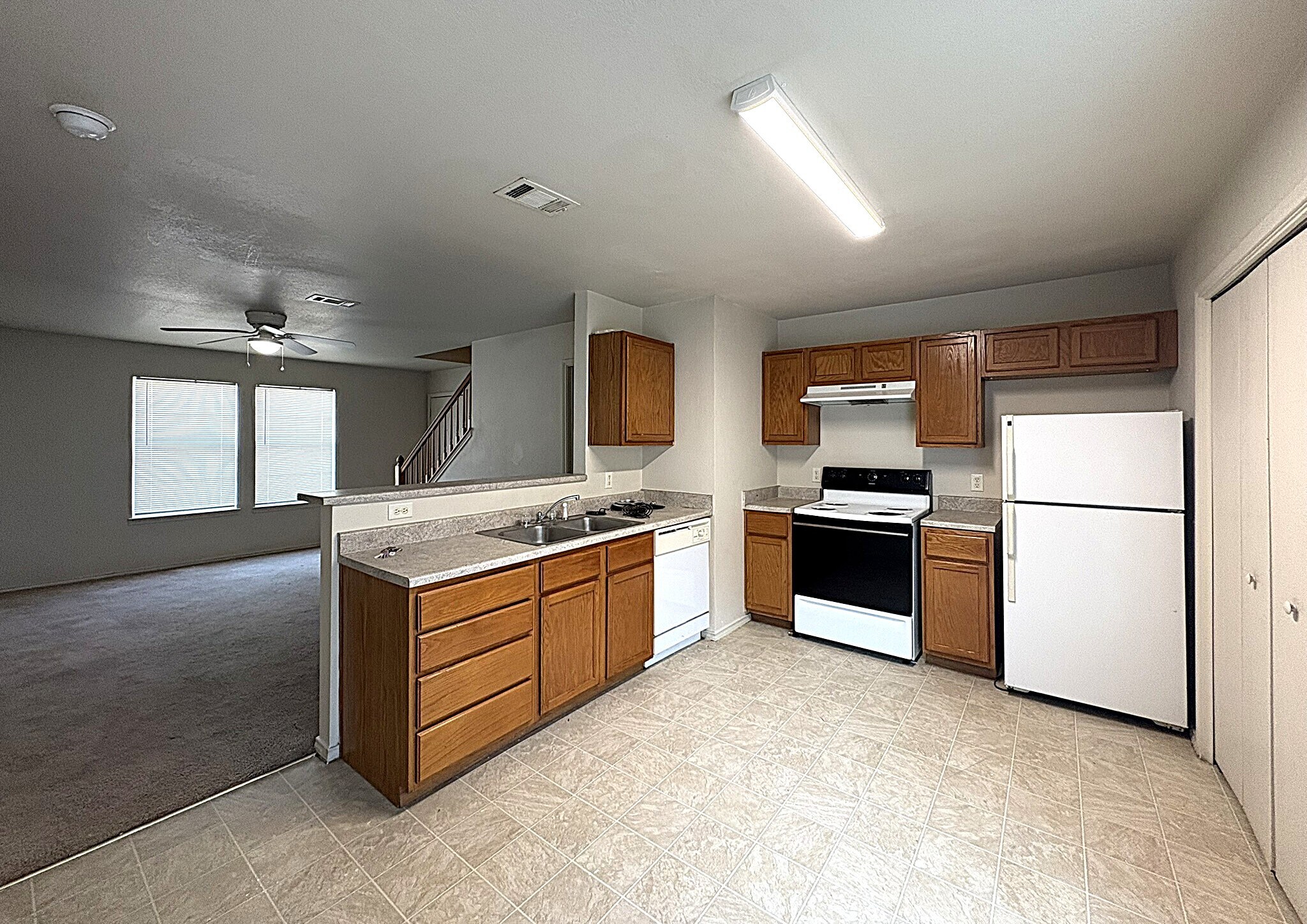 Building Photo - 1611 Inca Dr