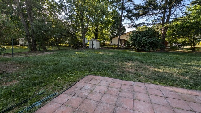 Building Photo - 12618 Pinecrest Rd