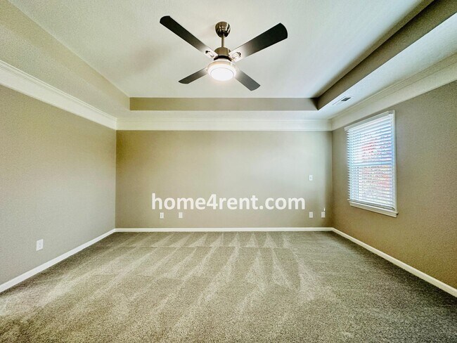 Building Photo - Wonderful Belton Home w/ Wood Floors, Finished Basement and Fenced Yard!