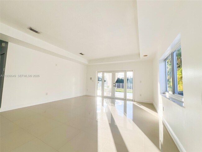 Building Photo - 3884 SW 150th Ct