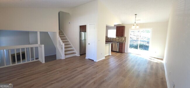 Building Photo - 330 Knoll Ridge Ct