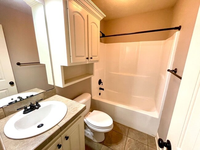 Building Photo - 3/2 for Rent in Wellington!