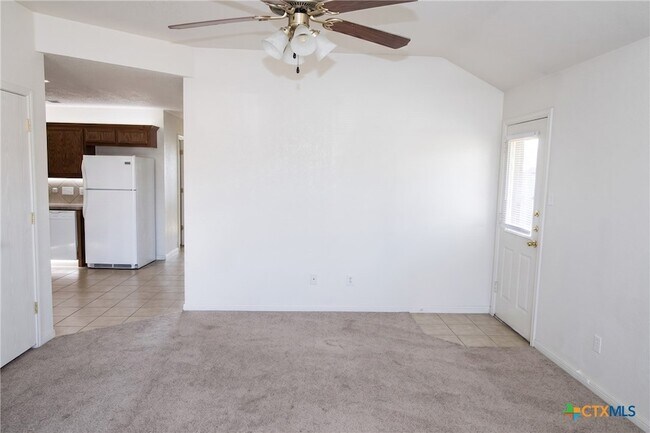 Building Photo - 2915 Sunflower Trail