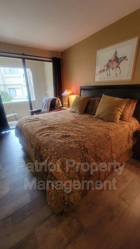 Building Photo - 9708-9708 E Vía Linda