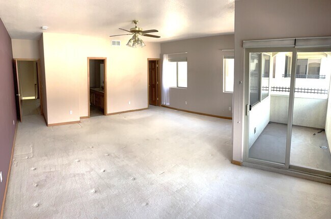 Building Photo - 1208 8th St