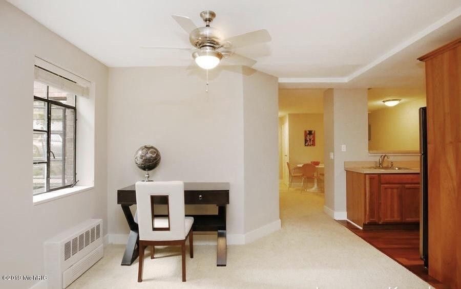 Building Photo - 505 Cherry St SE