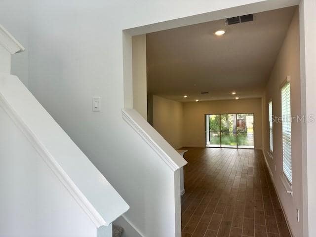 Building Photo - 4034 NE 30th Ter