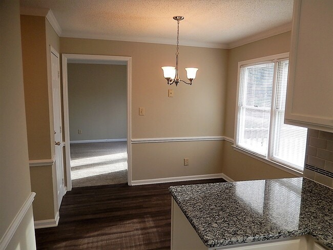 Building Photo - 502 Tyler Run Dr