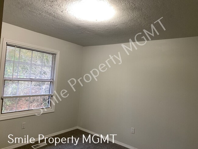 Building Photo - Spacious 5 bedrooms house in Beaverton