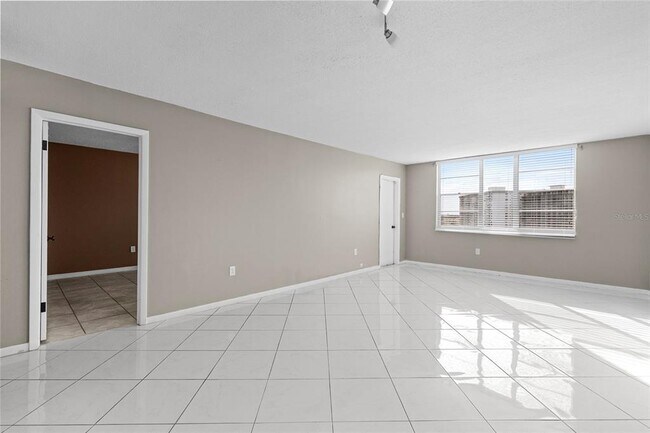 Building Photo - 1893 S Ocean Dr