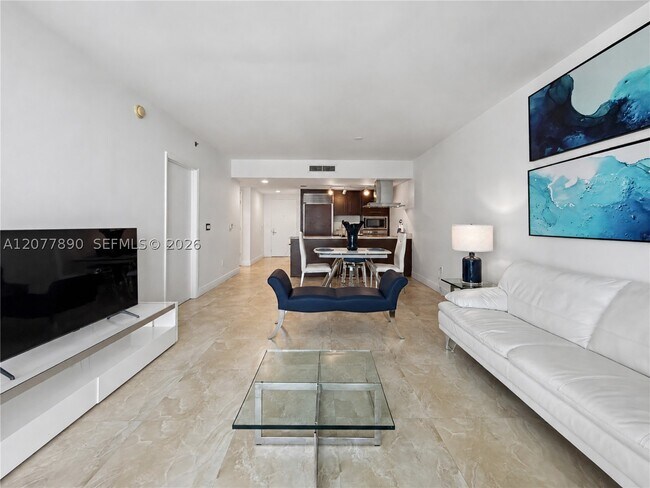Building Photo - 495 Brickell Ave
