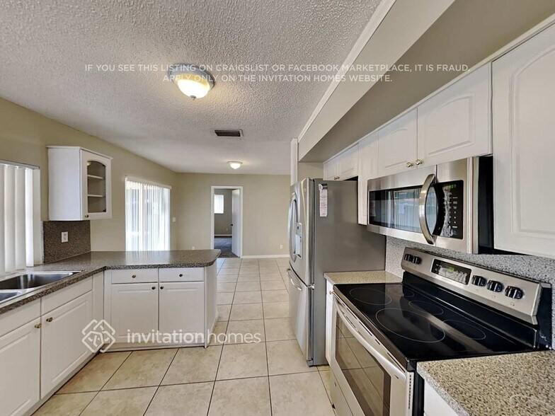 Building Photo - 5411 McKinley St