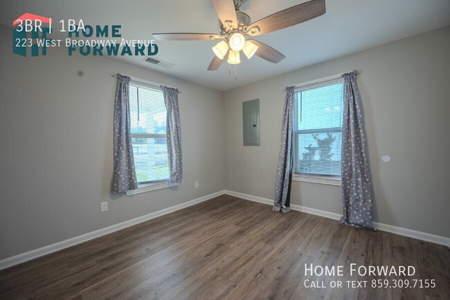 Building Photo - 223 W Broadway Ave