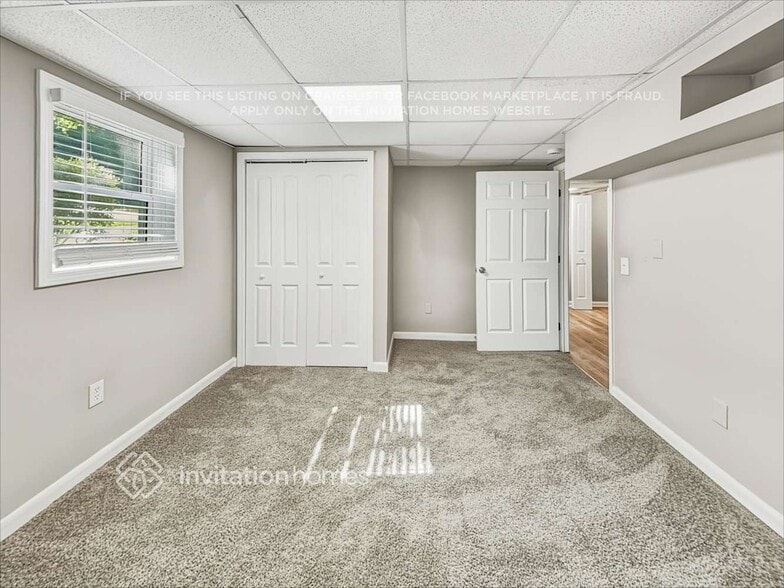 Building Photo - 544 Oakside Dr SW