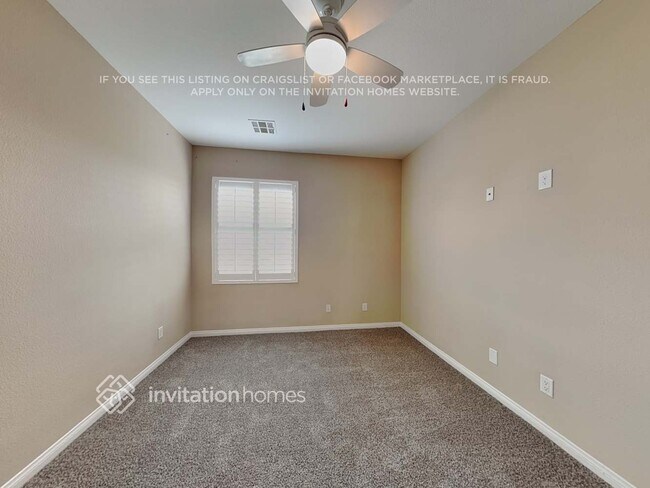 Building Photo - 9203 Bronze River Ave