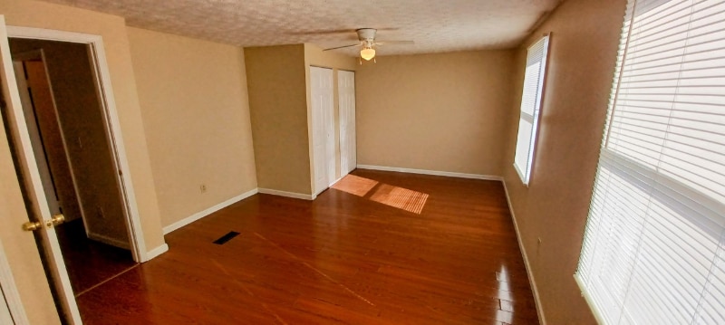 Building Photo - 303 Roswell Commons Cir